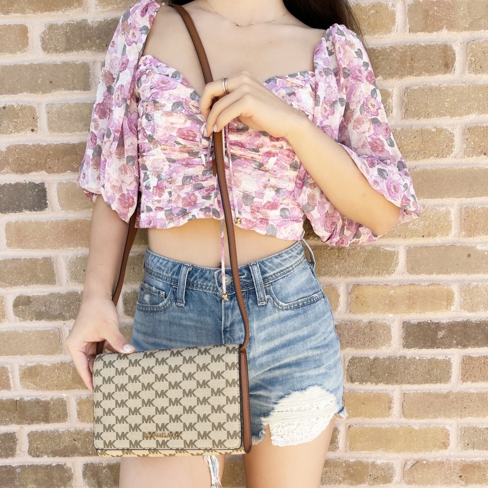 Gaby’sBags💕NWT Michael Kors Crossbody brown